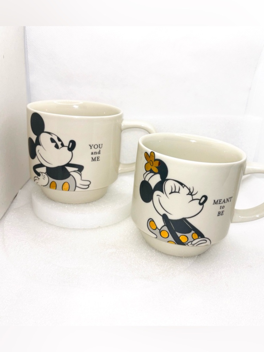 Hallmark Disney Mickey & Minnie Mouse "You and Me/Meant to Be" mug set